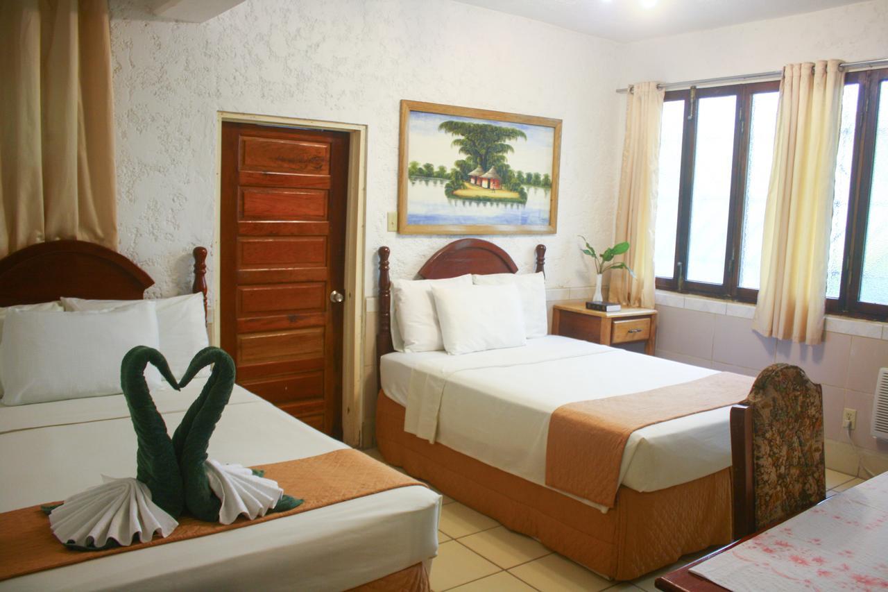 Hotel Maya Corozal Luaran gambar