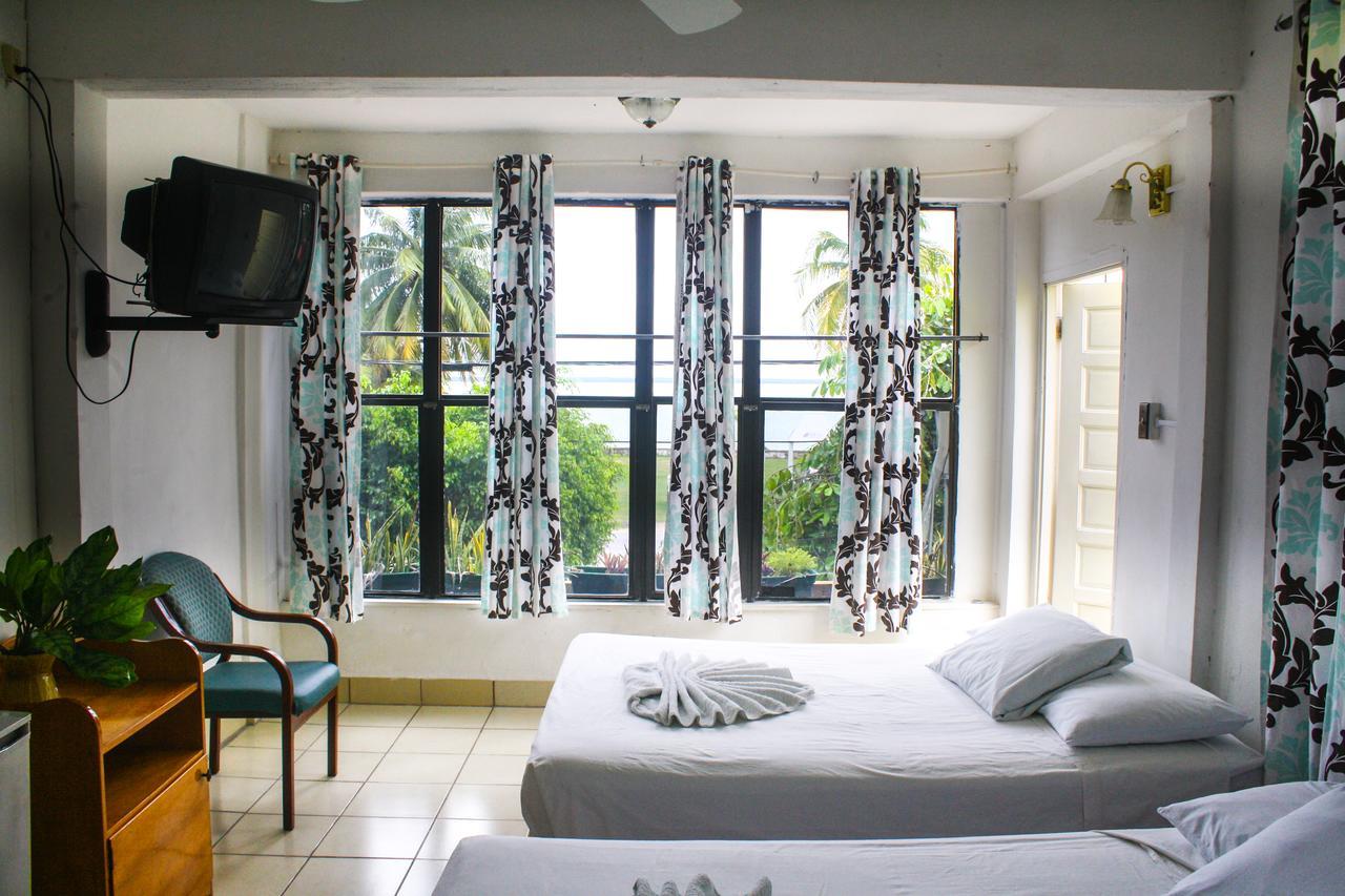 Hotel Maya Corozal Luaran gambar