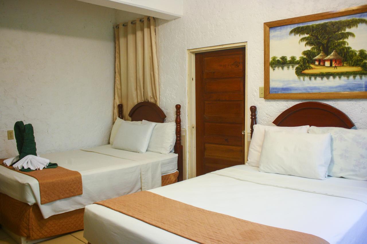 Hotel Maya Corozal Luaran gambar