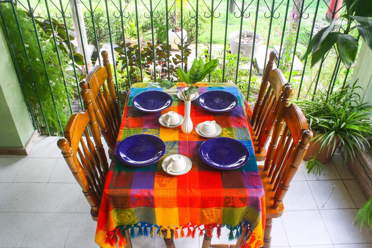 Hotel Maya Corozal Luaran gambar